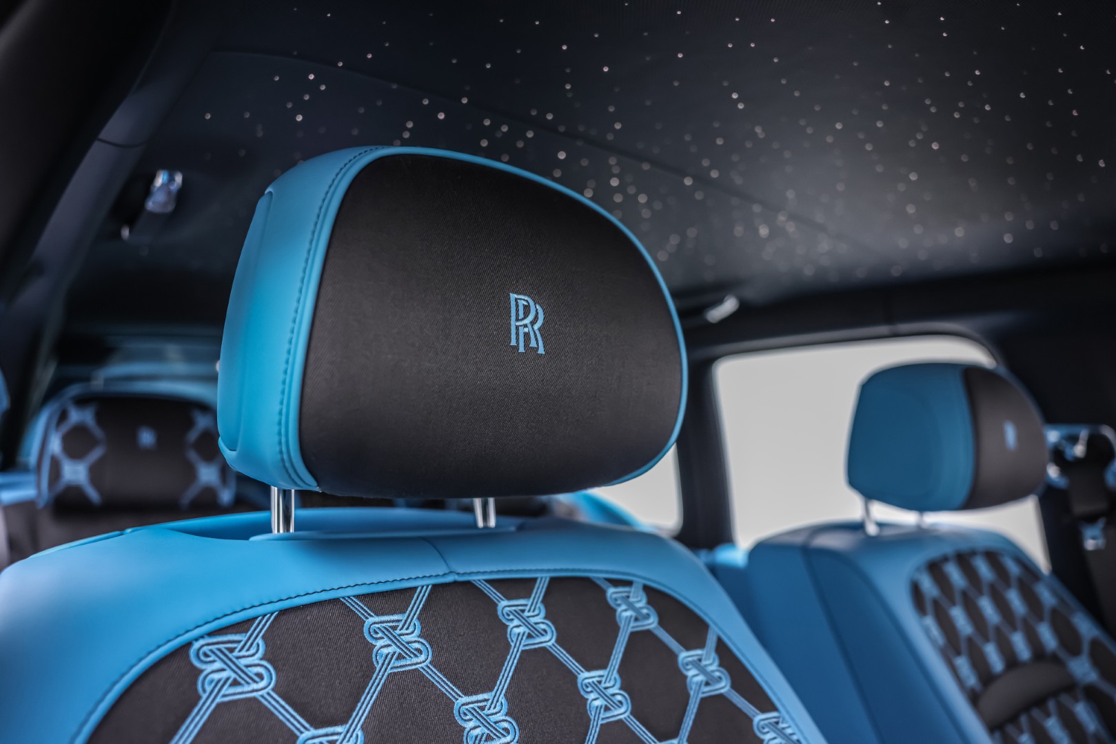 2025 ROLLS ROYCE CULLINAN BLACK BADGE | DUALITY TWILL | SANCTUARY SEATS | BESPOKE SOUND SYSTEM |